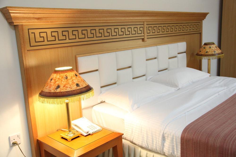 Flamingo Hotel Apartments Абу-Даби Экстерьер фото